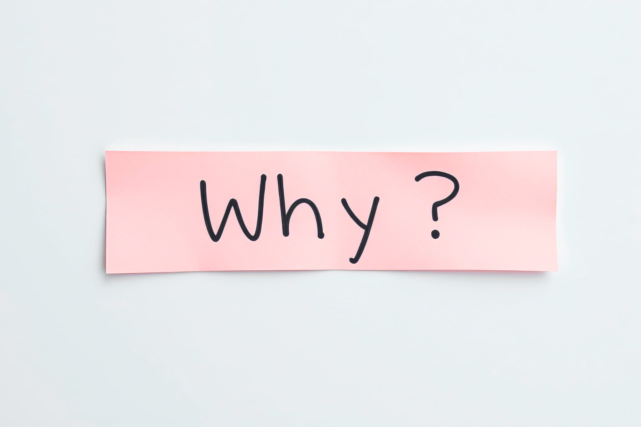 矯正治療中に痛みが生じる理由を考えるイメージ