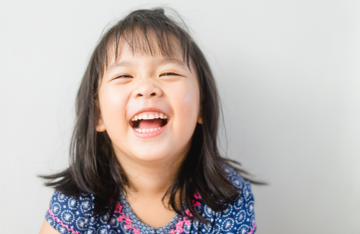 出っ歯を治した綺麗な歯の子ども
