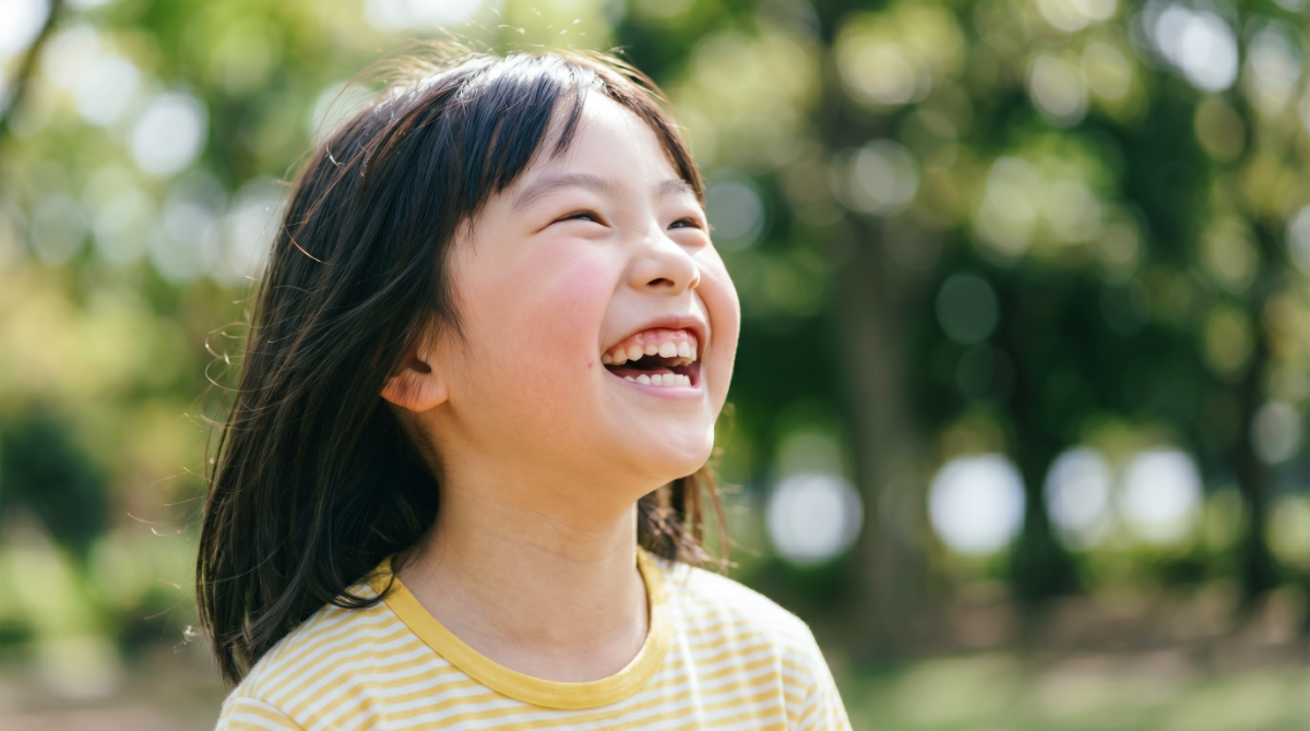 出っ歯を治した綺麗な歯の子ども